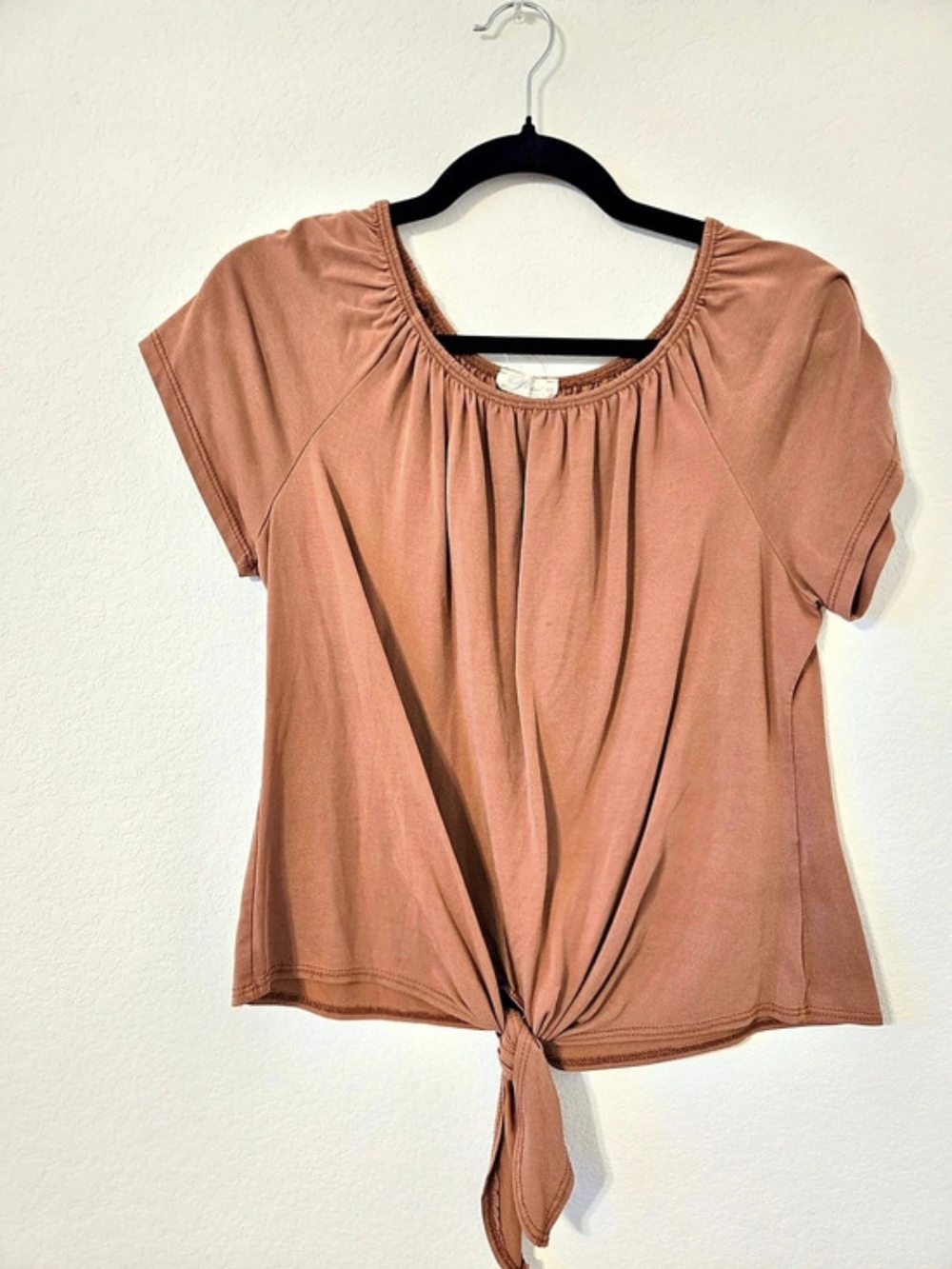 Prospect Blvd Short Sleeve Tie-Hem Blouse in Brown Size Medium